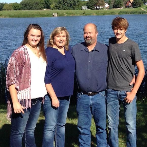 Meet your Posher, Katie - Picture 1 of 1